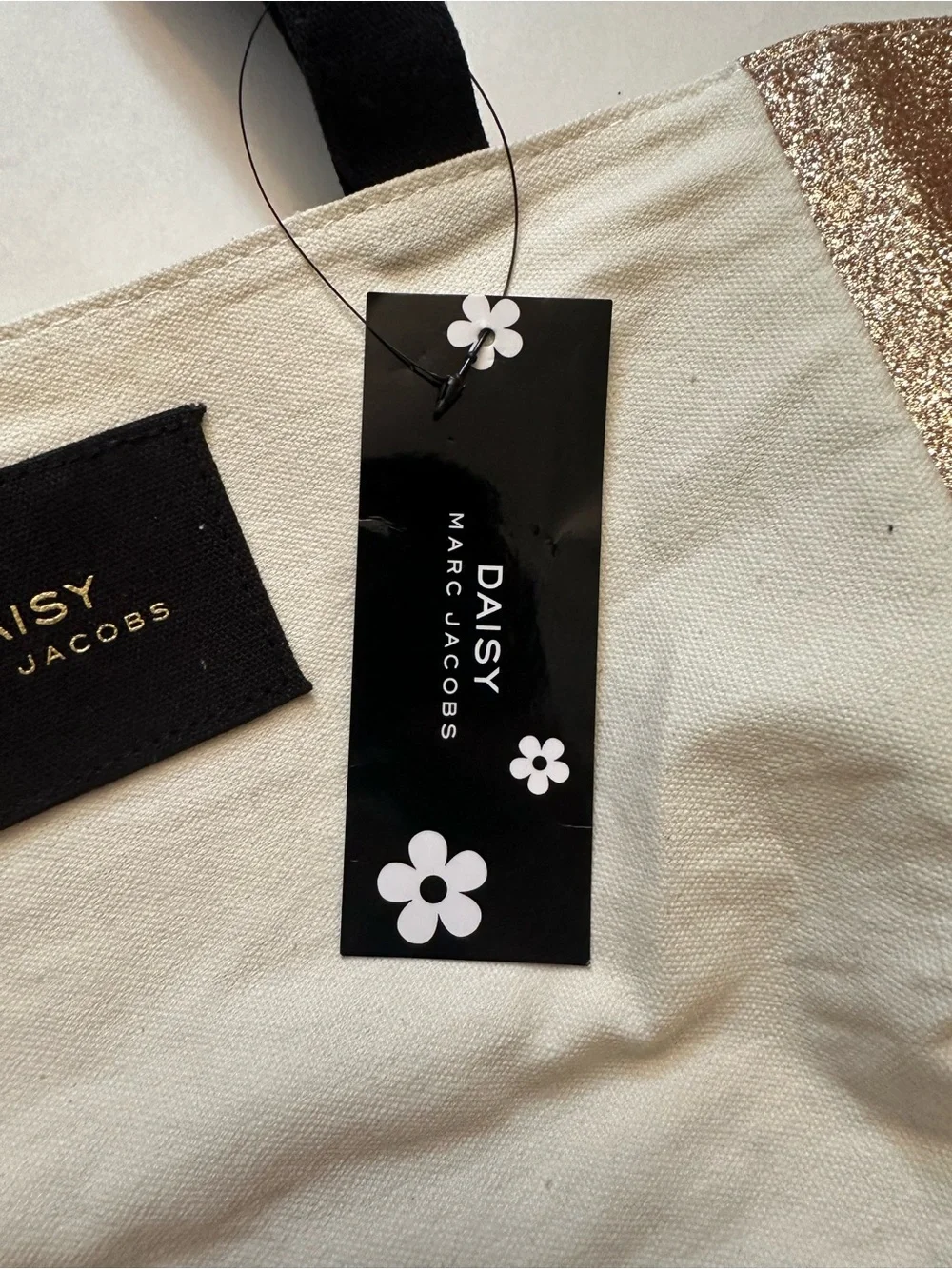 Daisy Marc Jacobs Tote Bag Beige with Good Glitter Sides NWT